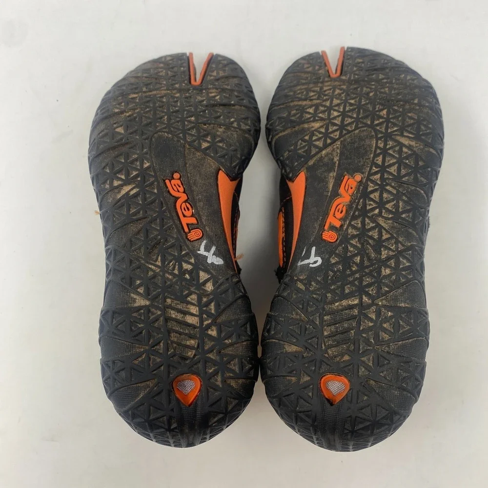 TEVA Hybrid‎ Split Toe Gray Orange Slip On Outdoor Water Shoes Youth Size 4